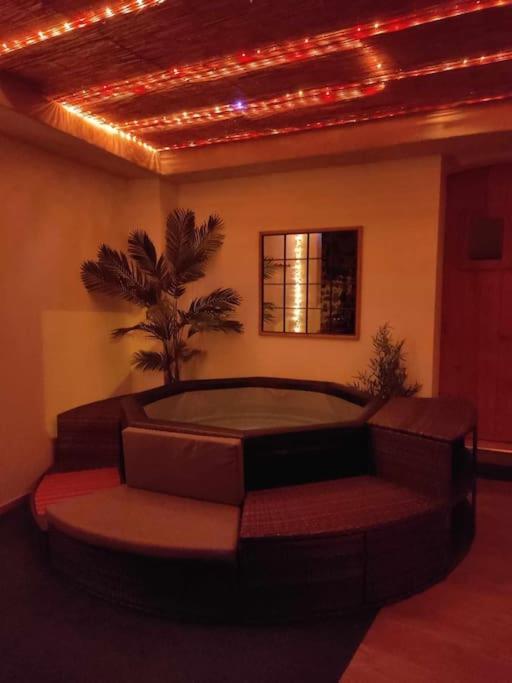 Nuit Romantique Avec Spa Privatif Meilhaud Exterior foto