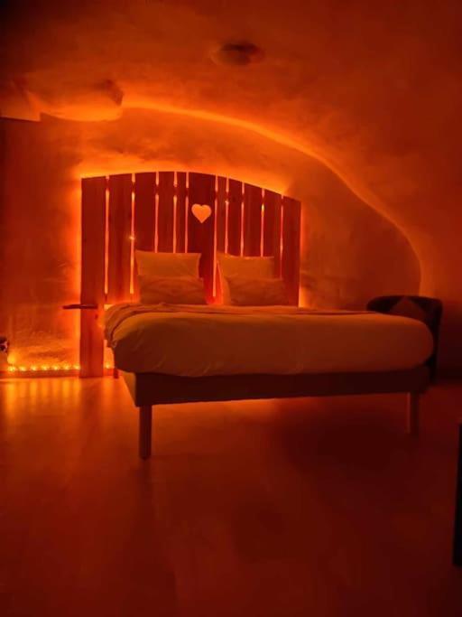 Nuit Romantique Avec Spa Privatif Meilhaud Exterior foto